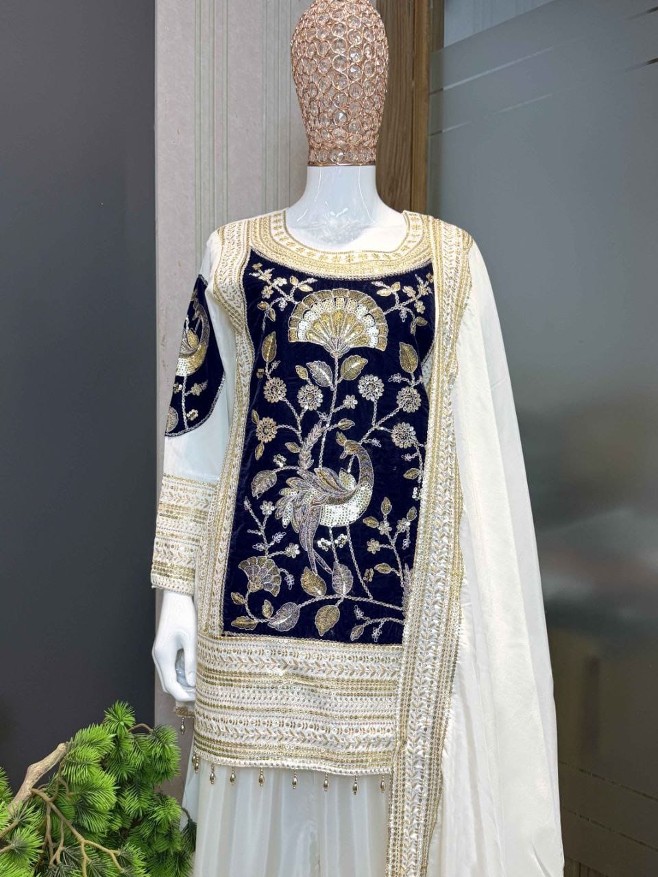 offwhite Dhurandhar kurtaset